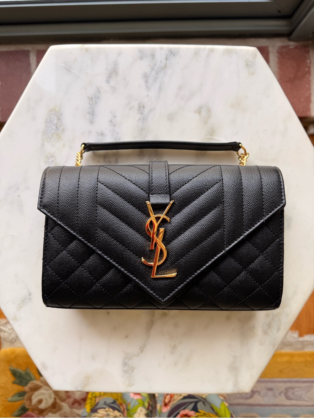YSL ENVELOPE MEDIUM IN QUILTED GRAIN DE POUDRE EMBOSSED LEATHER GOLD CHAIN